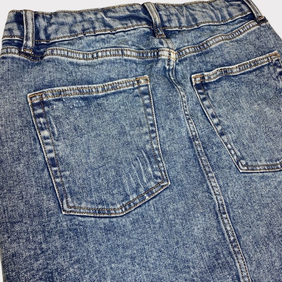 Wild Fable Distressed Raw Hemline Denim Mini Skirt Size 6 - Picture 10 of 15